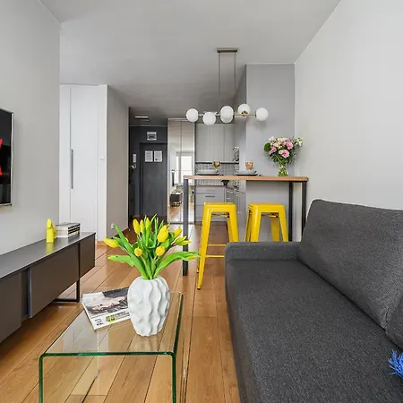 Lumina I 2-rooms Near The Visla Embankment I Parking Apartamento *