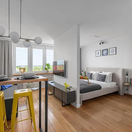 Lumina I 2-rooms Near The Visla Embankment I Parking *