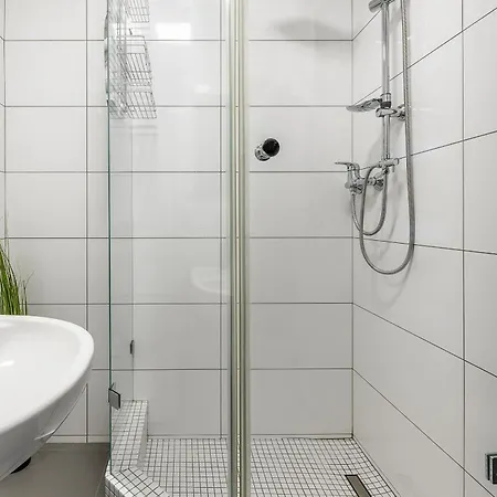 Lumina I 2-rooms Near The Visla Embankment I Parking Apartamento