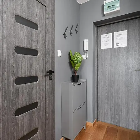Lumina I 2-rooms Near The Visla Embankment I Parking *